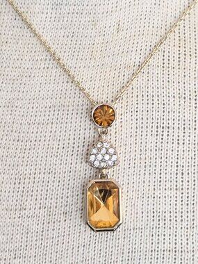 AVON SAQ Vintage "Stack The Odds" Rhinestone & Crystal Necklace